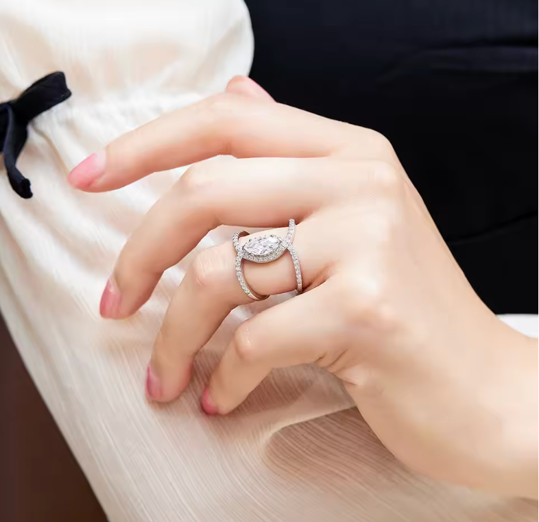 White Gold X-Shape Cross-Over Marquise Halo Cocktails Ring